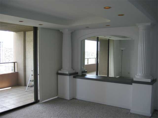 581 Kamoku Street  Unit EWA/3002