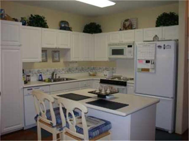 911025 Kaileolea Drive  Unit J4