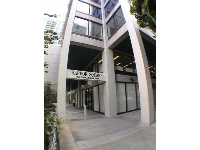 225 Queen Street  Unit 14/A