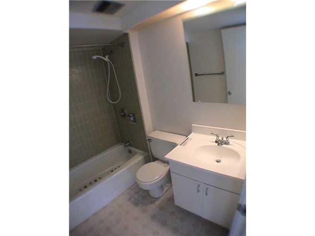 225 Queen Street  Unit 14/A