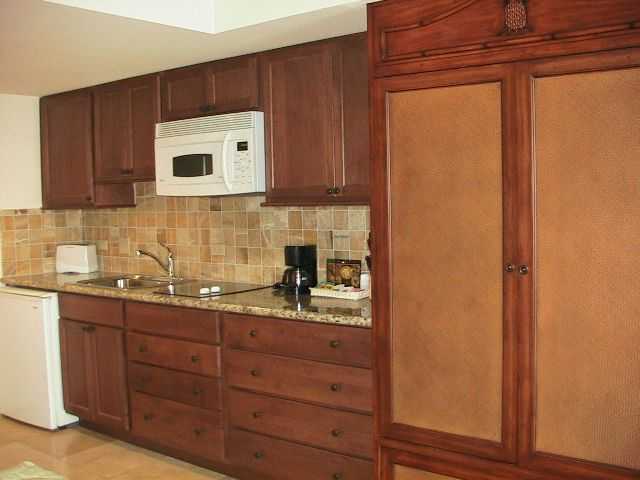 2045 Kalakaua Avenue  Unit 818
