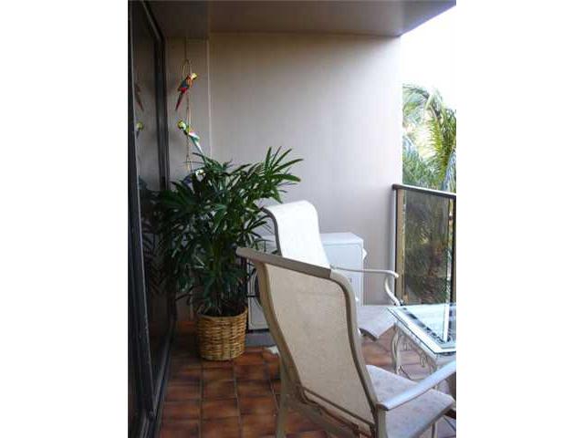 2724 Kahoaloha Lane  Unit 705