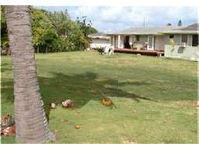 739 A Kahoa Drive  Unit rear property