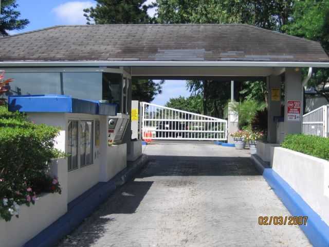 594 Mananai Place  Unit 21/W