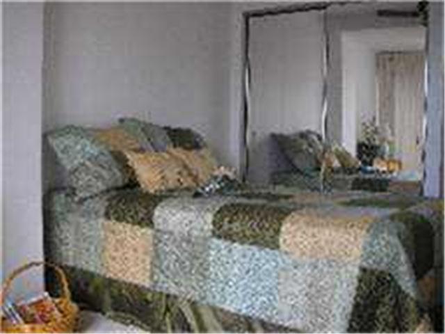 1415 Victoria Street  Unit 211