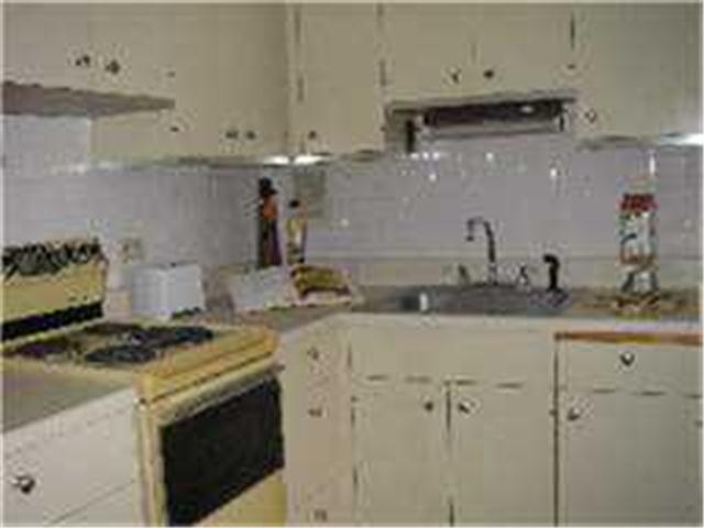 1415 Victoria Street  Unit 211