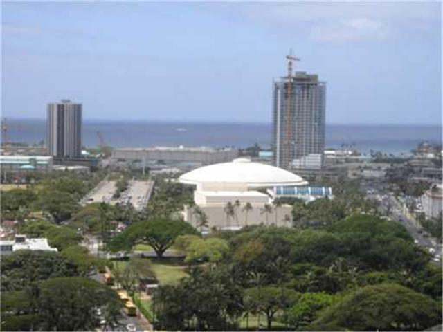 1415 Victoria Street  Unit 211