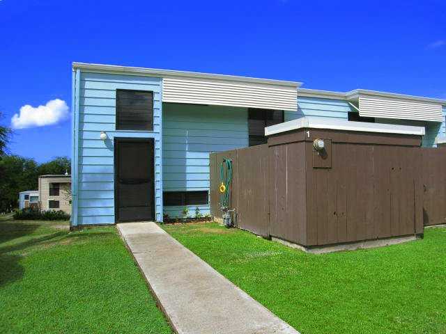 87213 Helelua Street  Unit 1