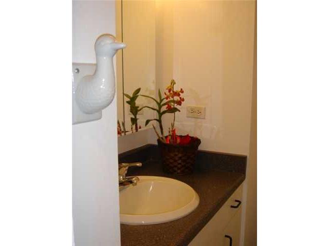 1617 Keeaumoku Street  Unit 703