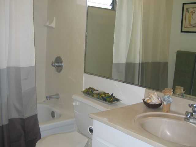 1036 Green Street  Unit 204
