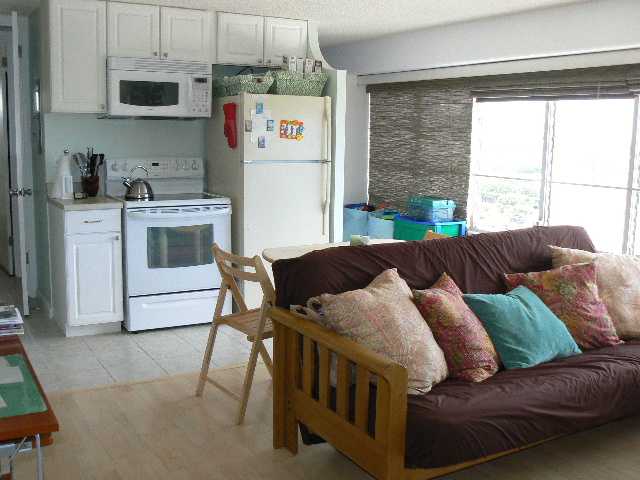 2525 Date Street  Unit 1802