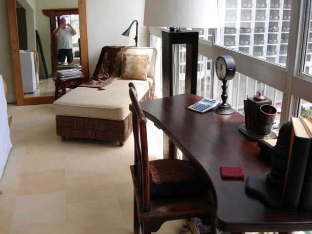 155 Paoakalani Avenue  Unit PH2