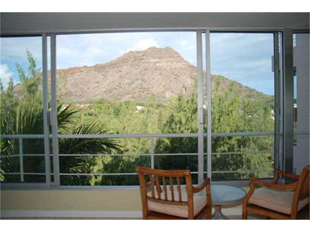 2979 Kalakaua Avenue  Unit 804