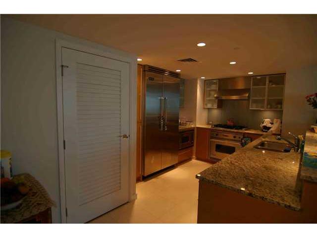 1177 Queen Street  Unit 3501