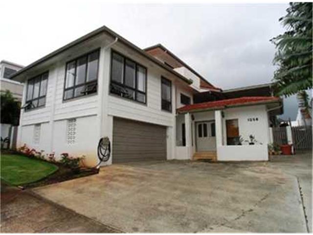 1256 Aupupu Place