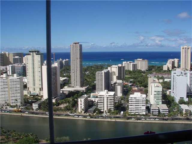 2333 Kapiolani Boulevard  Unit 3517