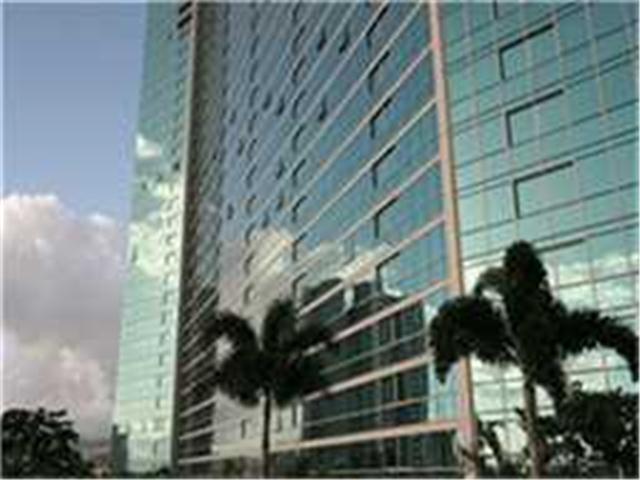 1177 Queen Street  Unit 3705