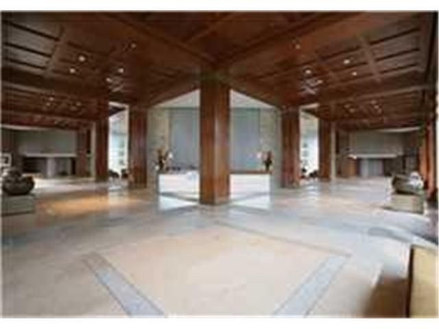 1177 Queen Street  Unit 3705