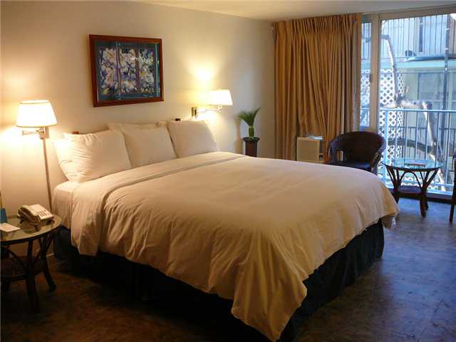 2947 Kalakaua Avenue  Unit 302