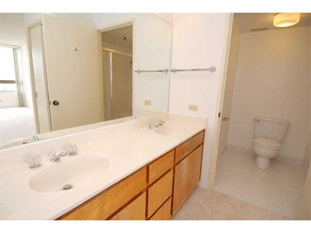 2499 Kapiolani Boulevard  Unit 801