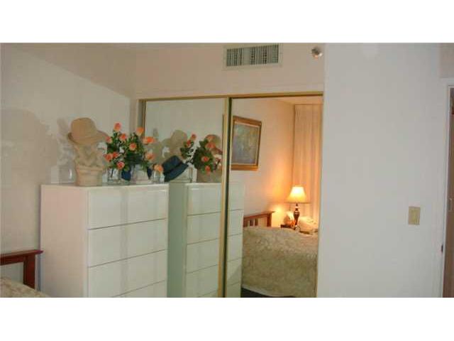 583 Kamoku Street  Unit DH/1707