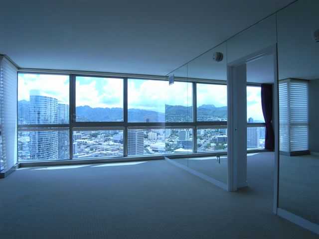 1177 Queen Street  Unit 3501