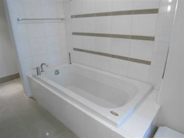 1177 Queen Street  Unit 3501