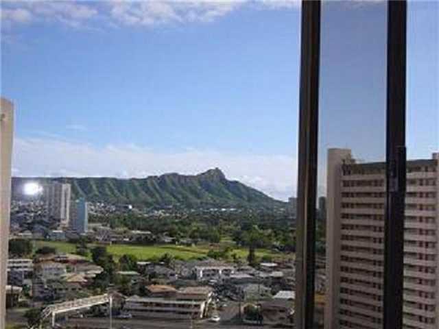 2724 Kahoaloha Lane  Unit 1906