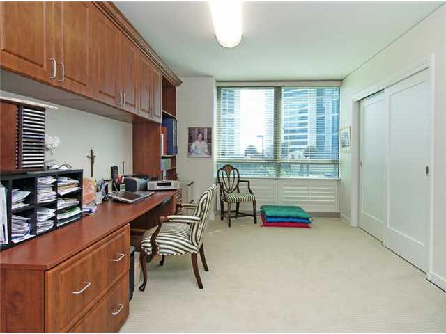 1177 Queen Street  Unit 708
