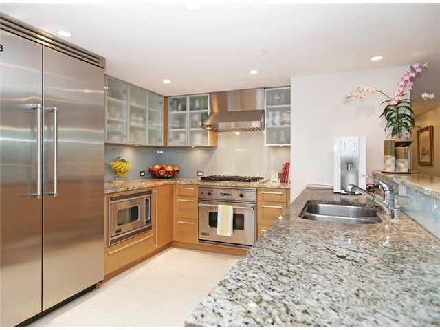 1177 Queen Street  Unit 708