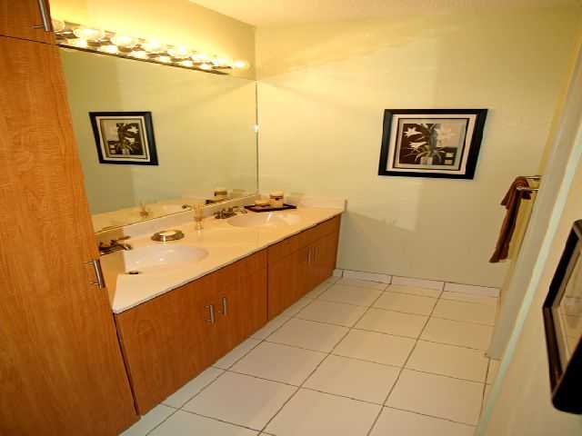 1015 Aoloa Place  Unit 247