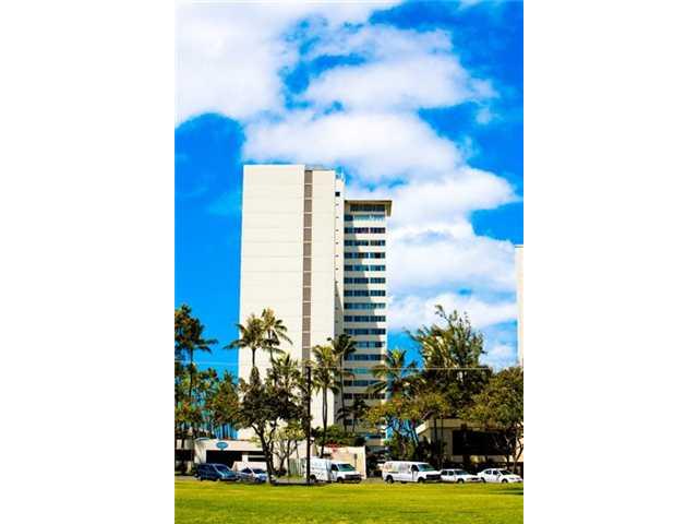 2895 Kalakaua Avenue  Unit 1403/1404/1405