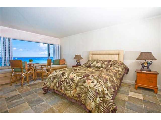 2895 Kalakaua Avenue  Unit 1403/1404/1405