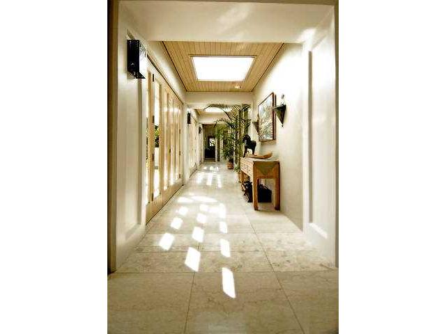 4714 Kahala Avenue 4714 Kahala Avenue