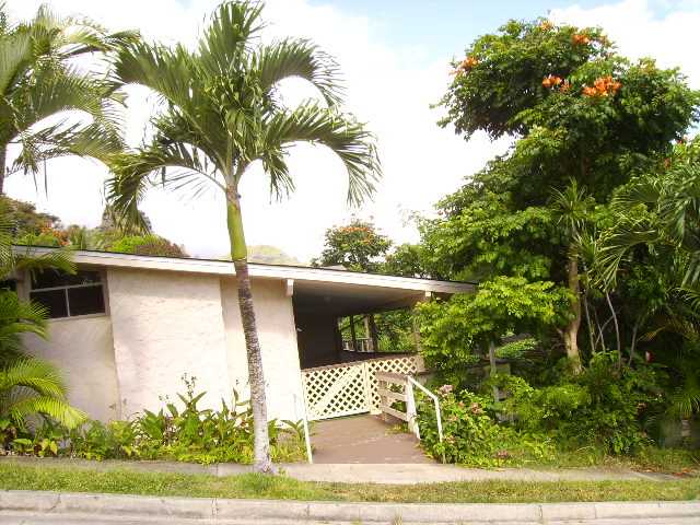 51-015 Lau Place