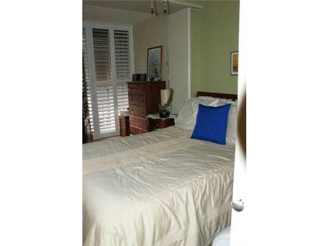 1415 Victoria Street  Unit 211