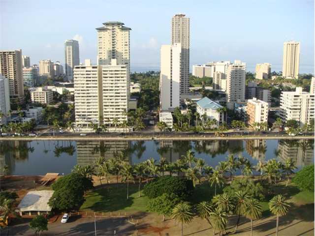 500 University Avenue  Unit 2204