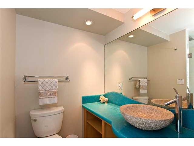 2895 Kalakaua Avenue  Unit 206