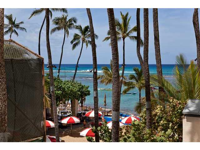 2895 Kalakaua Avenue  Unit 206