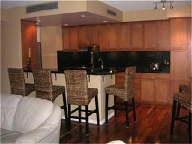 700 Richards Street  Unit 706