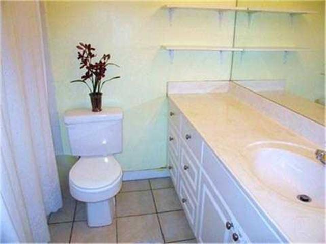 1015 Aoloa Place  Unit 340