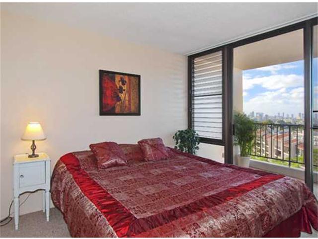 3138 Waialae Avenue  Unit 904
